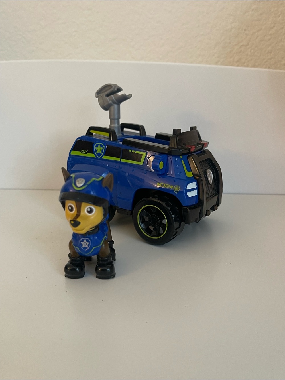 Paw Patrol Chases Space Case Vehicle and character